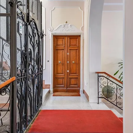 Gruber Elegant Апартаменты *