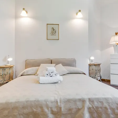 Gruber Elegant Apartment